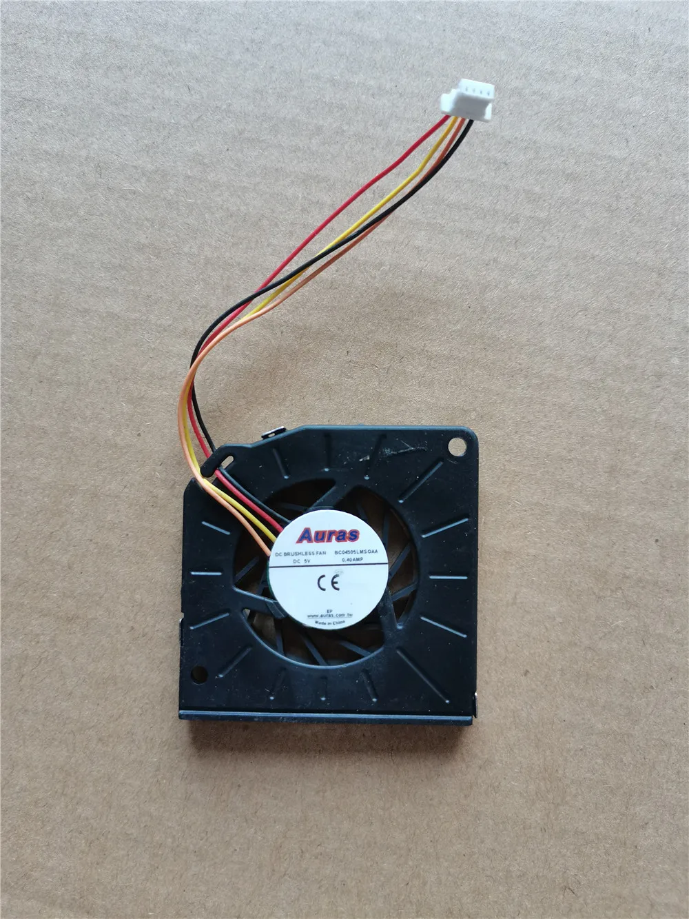 พัดลมทำความเย็นใหม่ดั้งเดิมแล็ - Air Cooler Cpu บทวิจารณ์และราคา